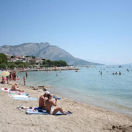 Apartman In With Sea View, Terrace, Air Conditioning, Wi-fi