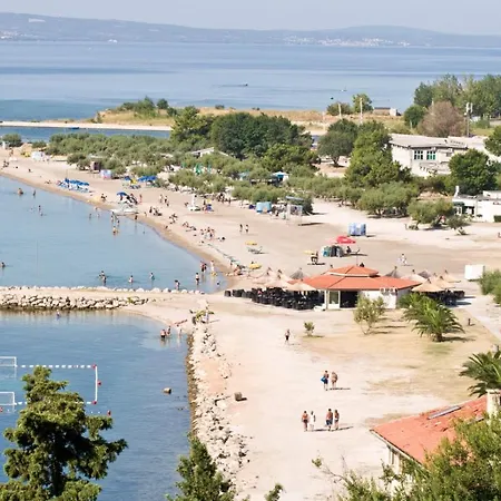 In With Sea View, Terrace, Air Conditioning, Wi-fi Apartman