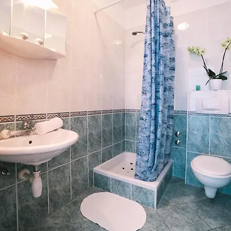 In With Sea View, Terrace, Air Conditioning, Wi-fi * Duce